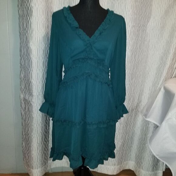MEDIUM Green Ruffle Open Back Long Sleeve Dress BOHO NWOT - Picture 10 of 14